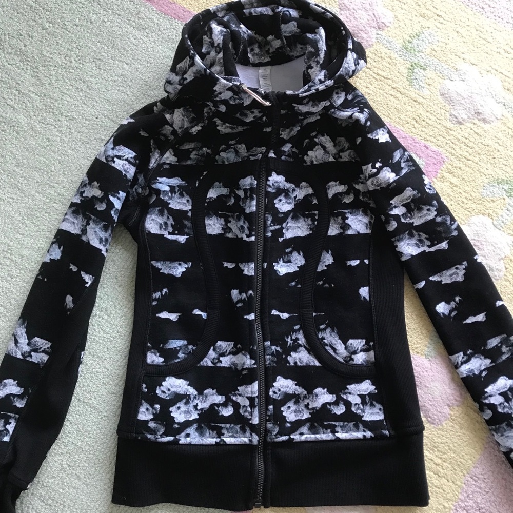 Lululemon hoodie 6